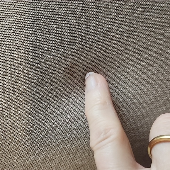 CHICO’S Womens Cap Sleeve  Poncho Stretch V Neck Top Gold Sequin Overlay - Picture 6 of 7